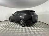 Certified 2023 Land Rover Range Rover SE image 3