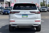 New 2025 Mitsubishi Outlander SE image 6