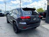 Used 2017 Jeep Grand Cherokee Altitude image 3
