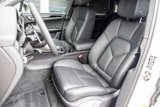 Certified 2024 Porsche Macan image 5