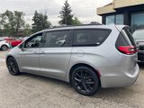 Used 2021 Chrysler Pacifica Touring w/ S Appearance Package image 3