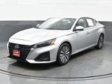 Used 2023 Nissan Altima 2.5 SV image 2