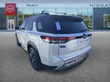 New 2025 Nissan Pathfinder Platinum w/ Cargo Package image 4
