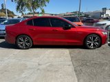 Used 2019 Volvo S60 T6 R-Design image 2