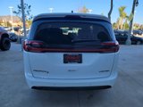 New 2023 Chrysler Pacifica Limited w/ Uconnect Theater Family Group image 5