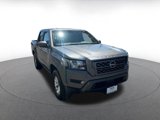 Used 2024 Nissan Frontier SV image 3