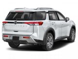 New 2025 Nissan Pathfinder SL image 2