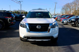 New 2025 Nissan Pathfinder Platinum image 2