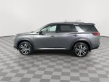 New 2025 Nissan Pathfinder Platinum image 5