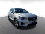 Used 2024 Volvo XC40 B5 Core image 3