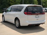 New 2026 Chrysler Pacifica Select image 4