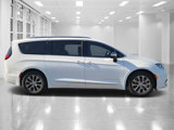 New 2025 Chrysler Pacifica Pinnacle image 2