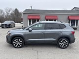 Used 2022 Volkswagen Taos SE image 2