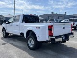 New 2025 Ford F350 4x4 Crew Cab DRW Super Duty image 4