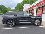 Used 2024 Lincoln Nautilus Reserve image 4