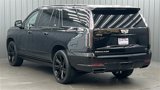 Used 2025 Cadillac Escalade ESV Sport Platinum image 3