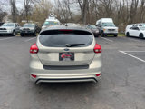 Used 2015 Ford Focus SE w/ SE Sport Package image 6