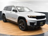 Used 2023 Jeep Grand Cherokee L Laredo image 3