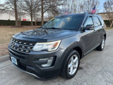 Used 2017 Ford Explorer XLT image 4