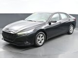 Used 2023 Hyundai Elantra SE image 3