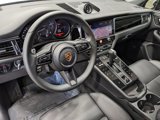 Used 2025 Porsche Macan image 4