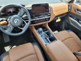 New 2025 Nissan Pathfinder Platinum image 5