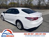 Used 2018 Toyota Camry LE image 3