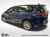 New 2025 Chrysler Pacifica Select image 4