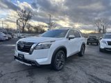 New 2025 Nissan Pathfinder SL w/ SL Premium Package image 2