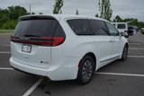 Used 2022 Chrysler Pacifica Limited image 5