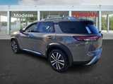 New 2025 Nissan Pathfinder Platinum image 4