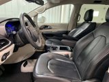 Used 2022 Chrysler Pacifica Touring-L image 3