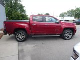 Used 2019 GMC Canyon Denali image 4