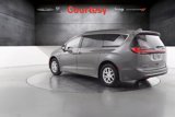 Certified 2022 Chrysler Pacifica Touring-L image 5