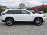 Used 2022 Jeep Grand Cherokee Limited image 3