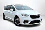 Used 2022 Chrysler Pacifica Limited image 3