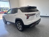 Used 2025 Chevrolet Equinox LT image 2