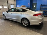 Used 2017 Ford Fusion SE w/ Fusion SE Technology Package image 4