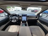 Used 2024 Ford Expedition Limited image 2