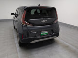 Used 2023 Kia Soul LX w/ LX Technology Package image 6