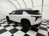 New 2026 Chevrolet Traverse LT image 2