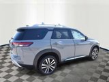 New 2025 Nissan Pathfinder Platinum image 5