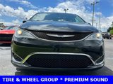 Used 2017 Chrysler Pacifica Touring-L Plus w/ Tire & Wheel Group image 2
