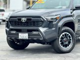 Used 2025 Toyota Tacoma TRD Off-Road w/ TRD Off Road Premium Package image 3