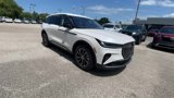 Used 2025 Lincoln Nautilus Premier w/ Equipment Group 102A image 2