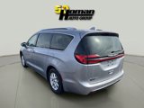 Used 2021 Chrysler Pacifica Touring-L w/ Uconnect Theater Family Group image 3