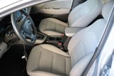 Used 2017 Hyundai Elantra SE image 2