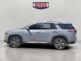 Used 2025 Nissan Pathfinder Platinum w/ Cargo Package image 4