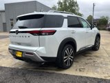 New 2025 Nissan Pathfinder Platinum image 4