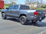 Used 2020 Toyota Tacoma TRD Off-Road image 3
